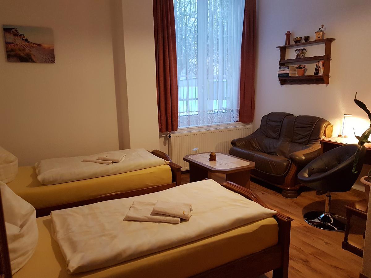 Landhaus Dargelin Hotel Behrenhoff Luaran gambar
